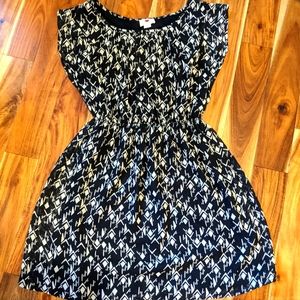 Like new (worn once) back pattern dress from one clothing brand size small